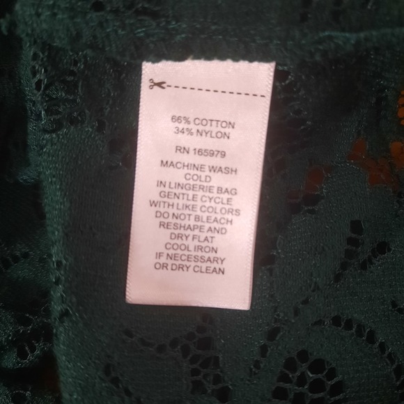 Cable & Gauge Womens Forrest Green 2 Piece Lace Top and Tank Set Size Small - Picture 6 of 9